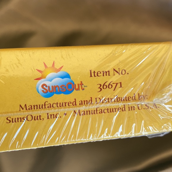 SUNS OUT Inc. PUZZLES-TWO one is TRAINS -1000 pieces & one w/CAT-500 Pieces BNWT - Picture 6 of 7